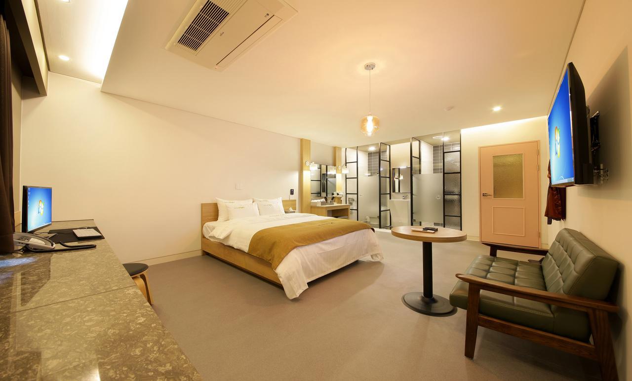 Motel Jeonju Story Exterior foto